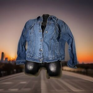 Torrid Womens Denim Jacket Size 2 Vintage Stretch Crop Jean Trucker